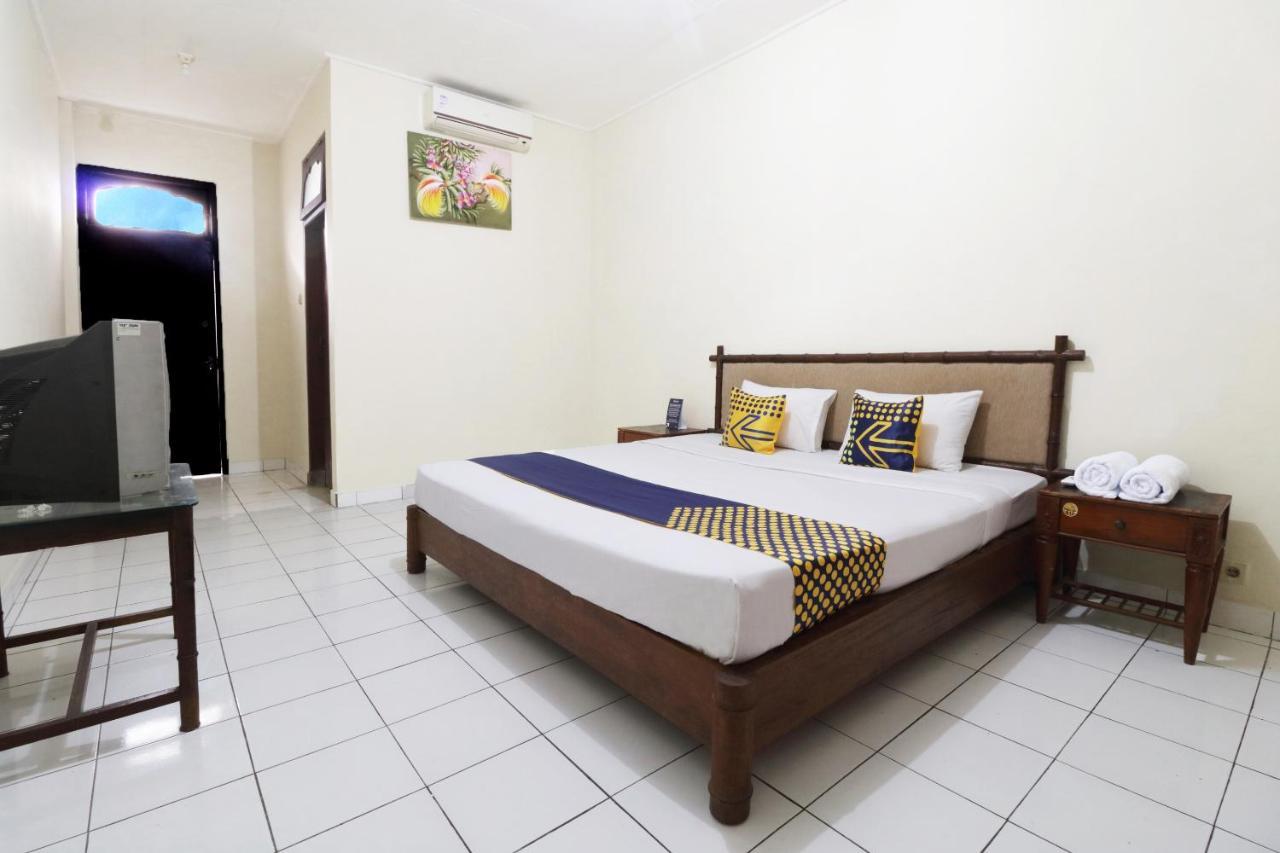 Spot On 2426 Hotel Aget Jaya II Денпасар Екстериор снимка